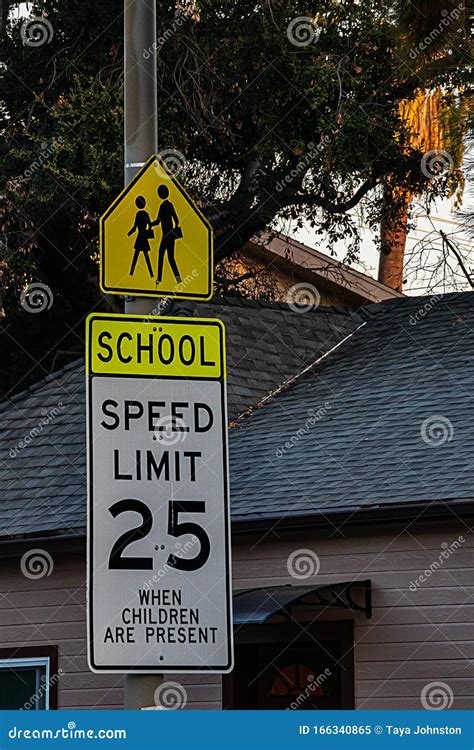 School Zone Speed Limit When Cildren Are Present Stock Image Image Of