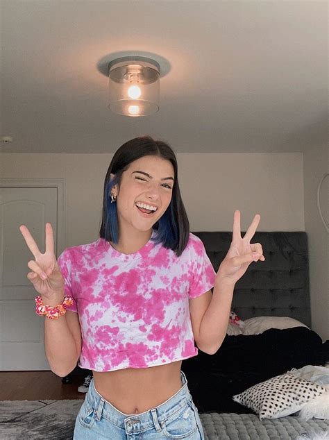 Tiktok Star Charli Damelio Dyes Her Hair Blue After Giving A Nose Job