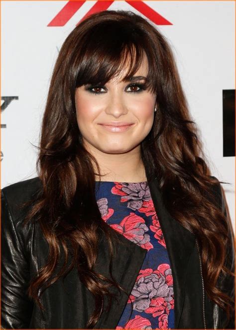 Demi Lovato Ombre And Feature Hair Style Incredible Look
