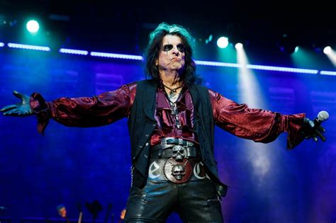 Photos Of Alice Cooper Live At The O2 In London