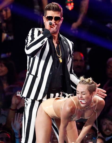 2013 Mtv Video Music Awards A Look Back At Miley Cyrus Raunchy