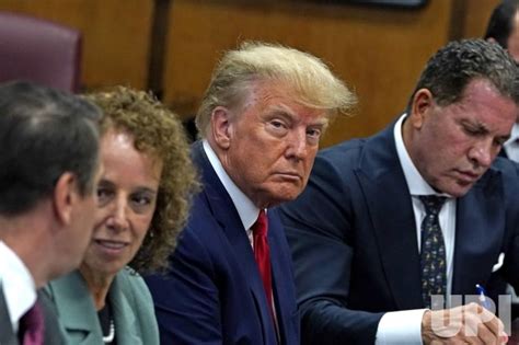 Photo Trump In Court With Defense Attorneys Nypx Upi Com