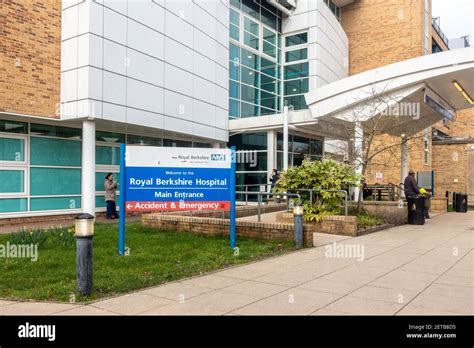 Reading Hospital England Hi Res Stock Photography And Images Alamy