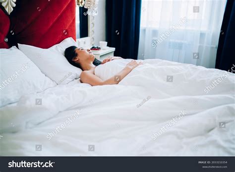 Asian Naked Female Watching Sweet Dreams Foto Stok Shutterstock