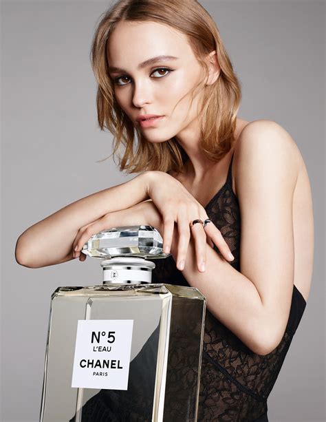 Lily Rose Depp Stars In The Chanel N°5 Leau Campaignfashionela