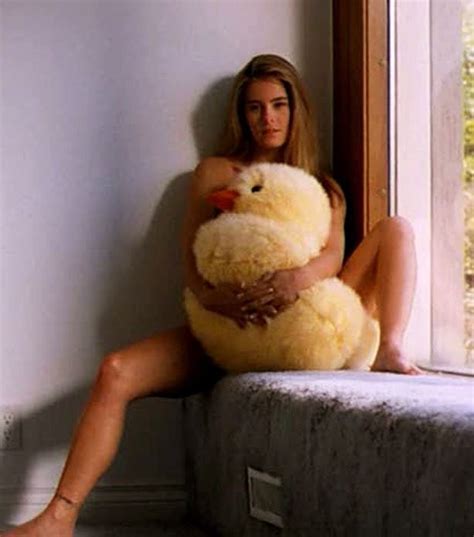 Nicole Eggert Nude And Sexy 22 Photos 1 Gif The Fappening