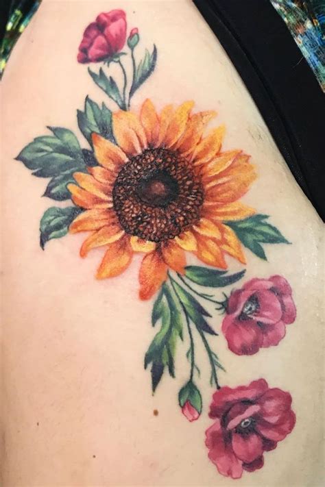 Awesome Sunflower Tattoo Ideas © Tattoo Artist Corinne Reinert 💟🌻💟🌻💟🌻💟🌻