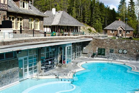 10 Amazing Hot Springs In Alberta 2022
