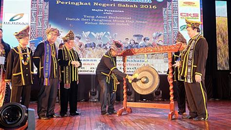 Sebelum merdeka, masyarakat kadazandusun dikenali sebagai dusun. Pelancongan Kini - Malaysia (Malaysia - Tourism Now ...