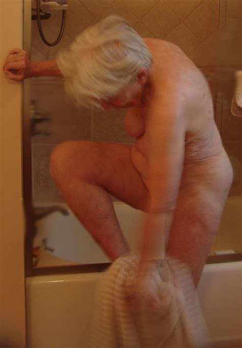 86yr Old Granny Sue Bares All In The Shower 11 Pics Xhamster