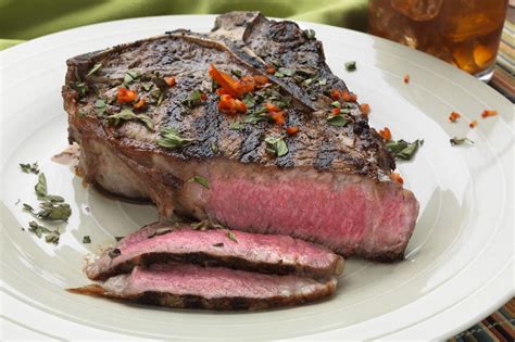 La bistecca alla fiorentina è a base esclusivamente di carne chianina, si differenzia da qualsiasi ulteriore ricetta di bistecche per. Infotrip Florenta, Italia | Blog Veltravel