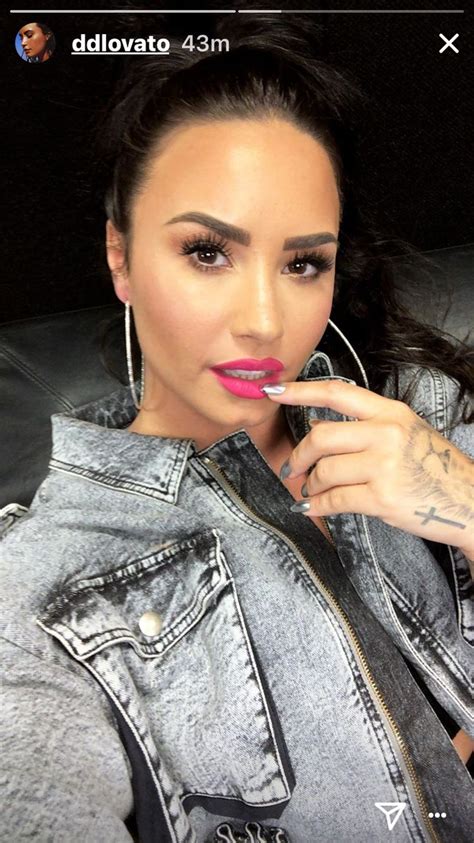 That Pink Lipstick Tho😍😍😍 Demi Lovato Pictures Demi Demi Lovato