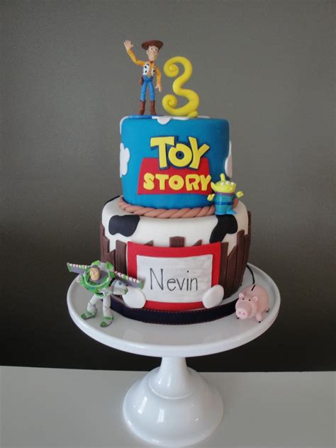 Dieser pinnwand folgen 262 nutzer auf pinterest. Our Sweet Life: Toy Story Birthday Cake