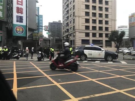 旦第纳尔 (jod) 越南盾 (vnd) 赞比亚克瓦查 (zmw) 智利比索 (clp) 中非金融合作法郎 (xaf). 新竹合作金庫搶案2死 行員中彈搶匪上吊雙亡 - 中時電子報