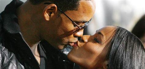 بعد عامين بدأت نقلة سميث النوعية إلى التمثيل، فبعد أن لاحظت قناة nbc وصول سميث للنجومية بسرعة وقعت معه عقداً للتمثيل في مسلسل عن طفل شوارع. شاهد - 11 صورة لقبلات المشاهير على السجادة الحمراء ...