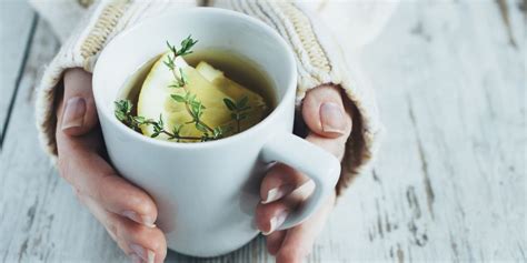 6 Best Teas To Soothe Your Sore Throat And Cough