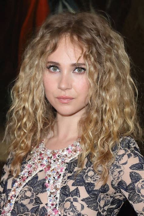 a list celebrity curls to inspire curly hair styles hair styles bangs for round face
