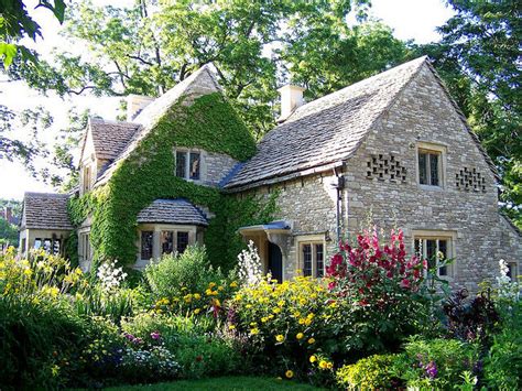 English Cottage With Ivy Bird Niches And Surrounded By An English