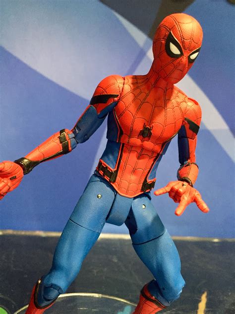 Toy Fair Marvel Select Spider Man Homecoming And Star Lord Figures