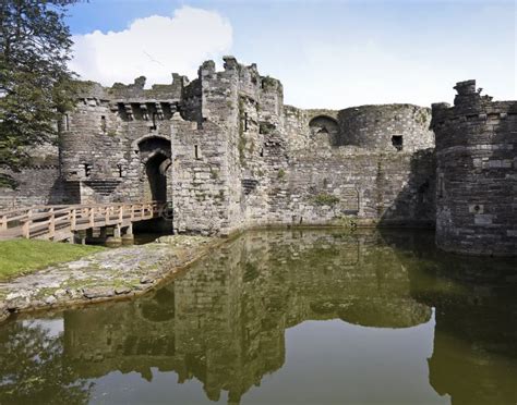 Un Fossé De Château De Beaumaris Sur Anglesey Pays De Galles Photo