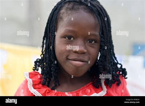 Senegalese Girl Hi Res Stock Photography And Images Alamy