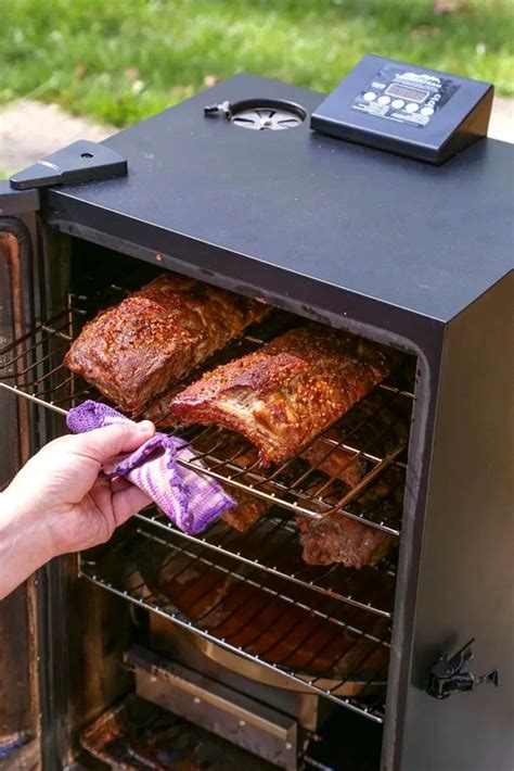 cooking brisket in electric smoker