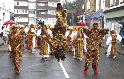 Le Carnaval De Notting Hill Les Caraïbes Dans Les Rues De Londres