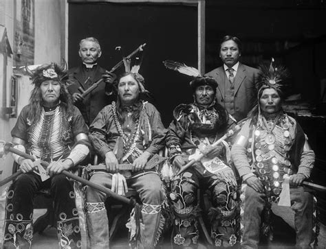 Ojibwe Men 1911 Native American History Native American Indians