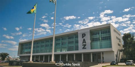 Curta nossa página nas redes sociais. Palácio Iguaçu | Curitiba Space - Sinta a sua cidade