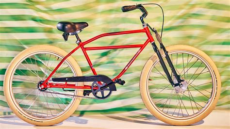 We stopped by the electric bike company headquarters and manufacturing facility in newport beach, california to get the inside scoop straight from he landed on the classic beach cruiser look, using lightweight 6061 aluminum to build out the robust frames that would support both the rigors of the. This Worksman Beach Cruiser Bike Has a Backstory That Will ...