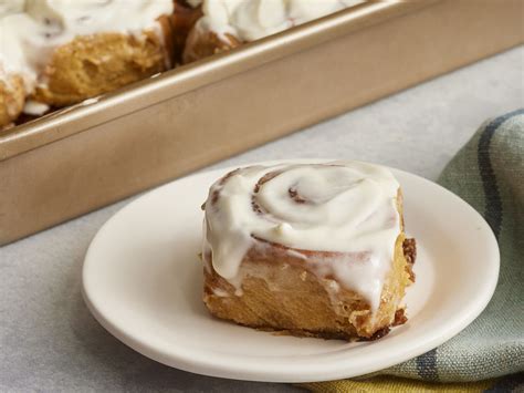 Gingerbread Cinnamon Rolls Recipe