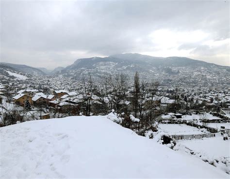 Snow covers homes in Sarajevo, Bosnia | Heavy snowfall in ...