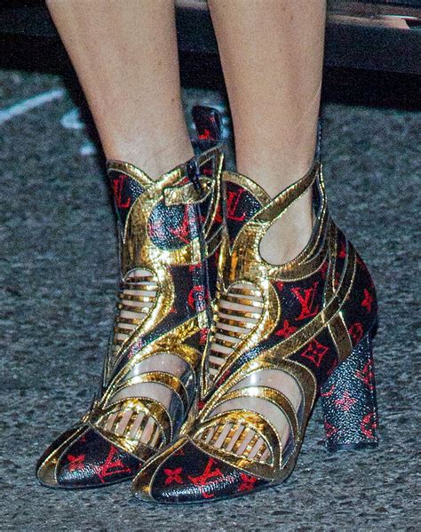 whose fabulous shoes are these fabulous shoes celebrity shoes shoes