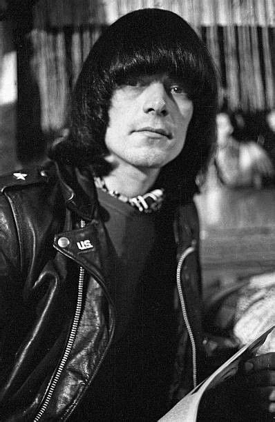 Dee Dee Ramone 1977 Photo By Eileen Polk Joey Ramone Ramones Punk Icons