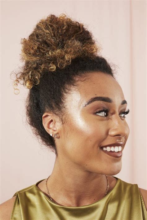 10 Christmas Hairstyles For Black Hair For The 2021 Holiday Season