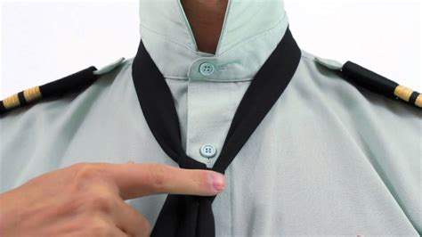 To tie a tie video? Tie a Half Windsor - Tie a Tie (2472 Army Cadets) - YouTube