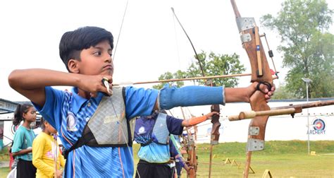Yavna Shines In National Archery Tournament Jharkhand Mirror