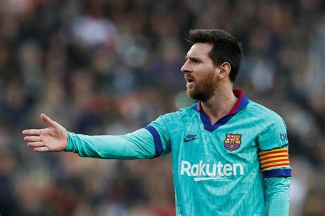 On social networks, notevayasleo became a global trending topic, and even a playlist on spotify. Lionel Messi ready to leave Barcelona - Radio Univers 105.7FM
