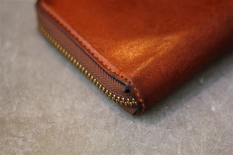 Ageing エイジング Slow スロウ 公式サイト 革製のバッグ、財布 等の製造販売