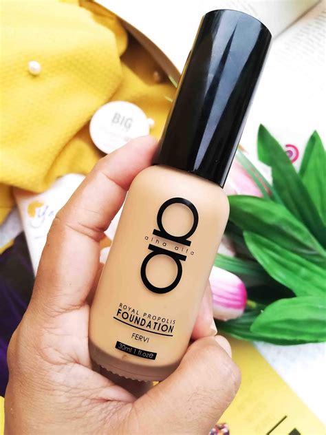 Foundation instant (segera) yang membuatkan kulit muka anda kelihatan flawless dan glowing sekelip mata tanpa dipinta. Review : Alha Alfa Royal Propolis Foundation | Zaza Iman ...