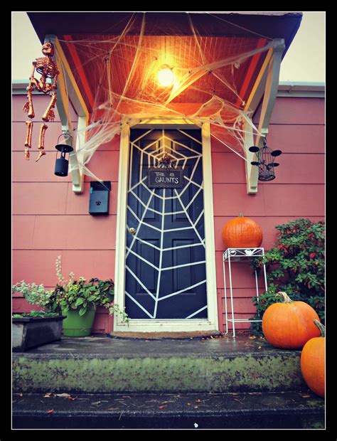 From wikimedia commons, the free media repository. 28 SPOOKY FRONT DOOR HALLOWEEN DECORATION INSPIRATIONS..... - Godfather Style