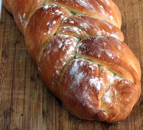 A four strand braid is only slightly more complicated than a three strand braid. Ricotta cheese bread recipe with a lesson on how to braid 4 strands | Cheese bread recipe, Bread ...