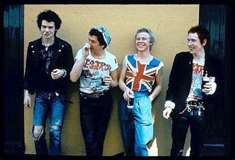 La Muerte De Sid Vicious Y Otros Escándalos Muy Sonados Del Punk Loc