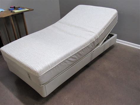 We'll set up your smart bed + base, free! Transitional Design Online Auctions - Single/Twin Sleep Number 360 p5 Smart Bed with 2 Remotes