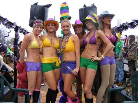 Hot Girls Of Mardi Gras Campus Socialite