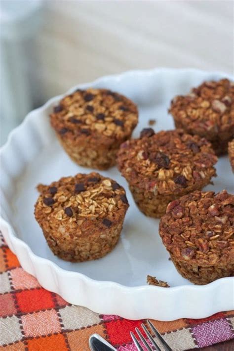 these gluten free and vegan baked pumpkin oatmeal cups make on the go