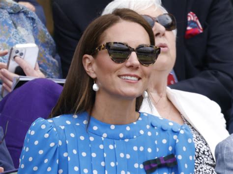Kate Middleton Sunglasses Dupes Of Her Designer Frames Sheknows