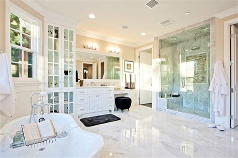 34 Luxury White Master Bathroom Ideas Pictures