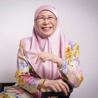 Datuk seri dr wan azizah wan ismail has dismissed calls for her to step down as deputy prime minister and make way for her. TIMBALAN PERDANA MENTERI MALAYSIA KE MIN HOUSE CAMP - No 1 ...