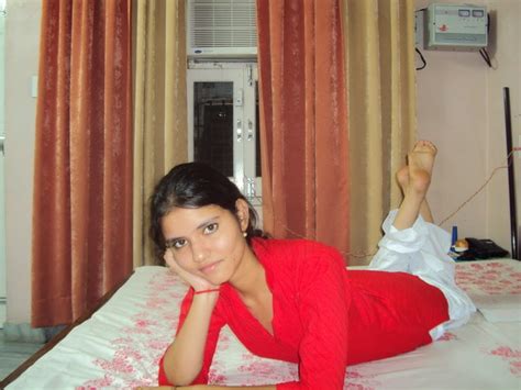 Hot Punjabi Kudi Pictures In Bedroom Beautiful Desi Sexy Girls Hot
